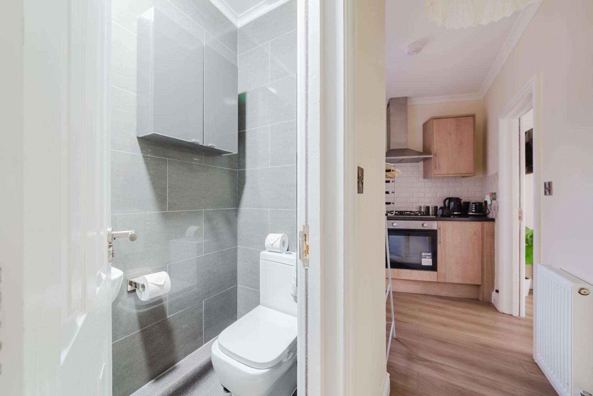ロンドンModern Cosy Corner Flat 3 Bed And Loft Sleep 7 Peopleアパートメント エクステリア 写真