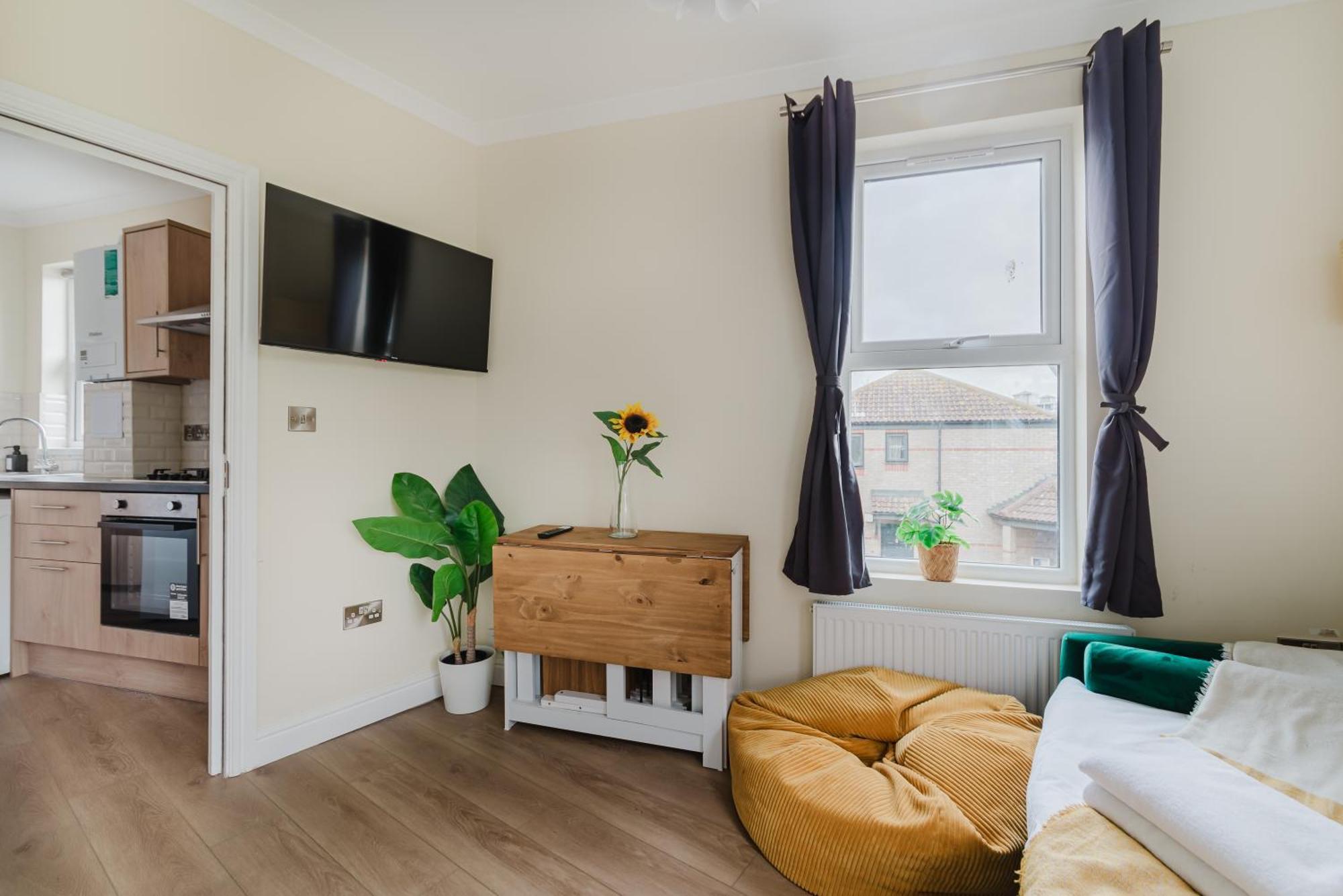 ロンドンModern Cosy Corner Flat 3 Bed And Loft Sleep 7 Peopleアパートメント エクステリア 写真