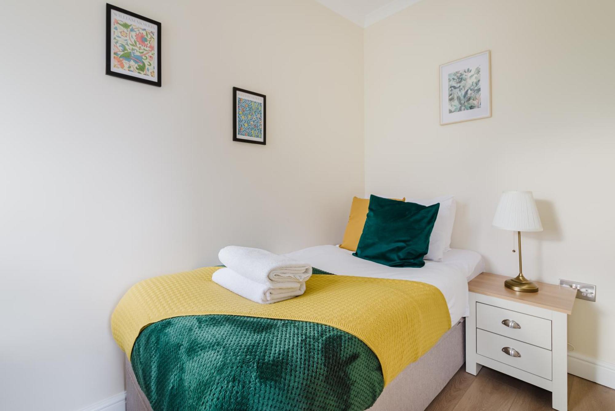 ロンドンModern Cosy Corner Flat 3 Bed And Loft Sleep 7 Peopleアパートメント エクステリア 写真